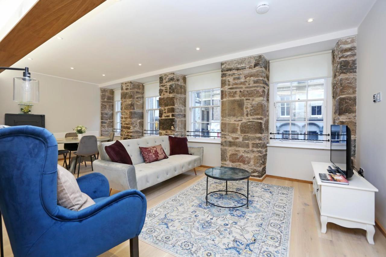 Joivy Refurbished Home On The Royal Mile Edinburgh Exterior photo